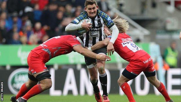 Toby Flood carries the ball forward for Newcastle Falcons