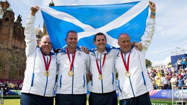 David Peacock (right) was part of Scotland's winning fours team at Glasgow 2014