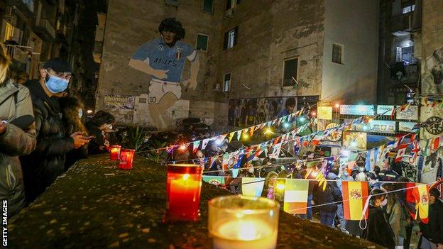 Mourners in Naples