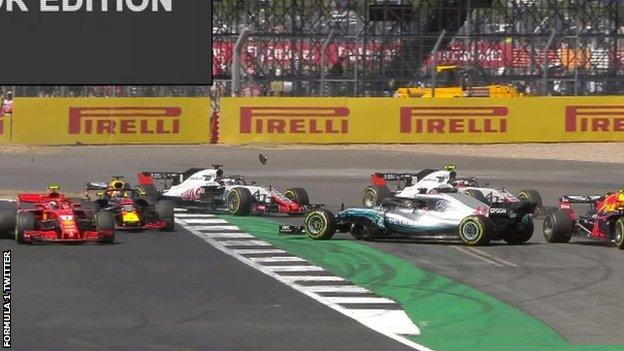 Hamilton Raikkonen crash