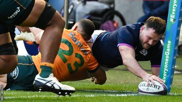 Ewan Ashman scored a try on his debut as Scotland beat Australia 15-13 at Murrayfield