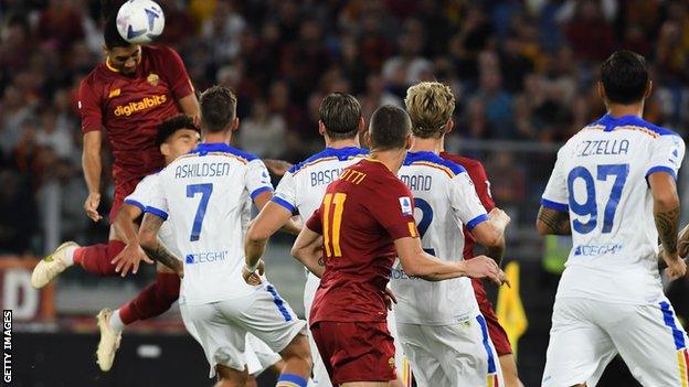 Chris Smalling scores for Roma against Lecce