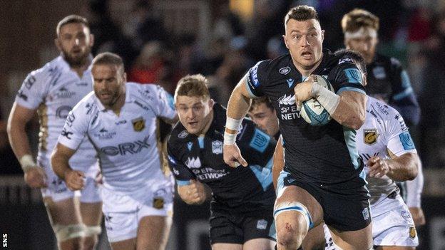 Jack Dempsey playing for Glasgow Warriors against Dragons