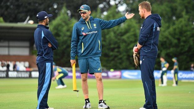 Hamidullah Qadri (left) and Derbyshire coach Steve Kirby (right) got a private lesson from Australian star spinner Nathan Lyon when the Australian tourists visited Derby in August