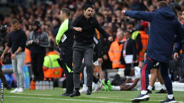 Mikel Arteta celebrates