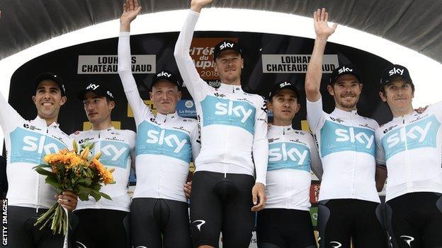 Team Sky's Thomas (right) is fourth overall, 21 seconds behind leader Michal Kwiatkowski (third from right)