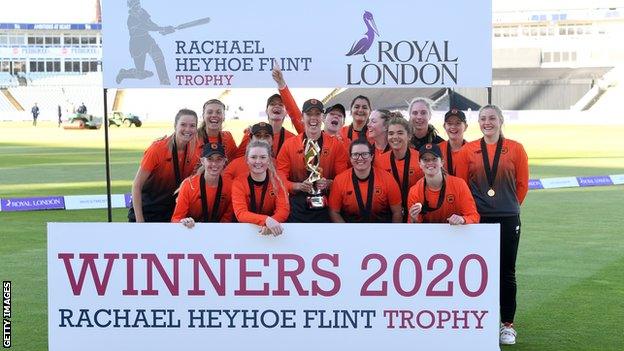 Southern Vipers receive the trophy at Edgbaston