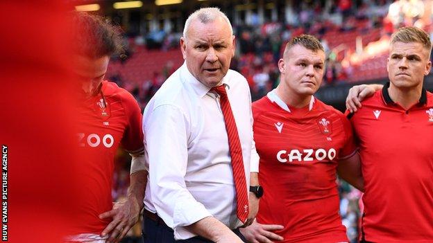 Wayne Pivac and his Wales players after the shock Six Nations defeat to Italy