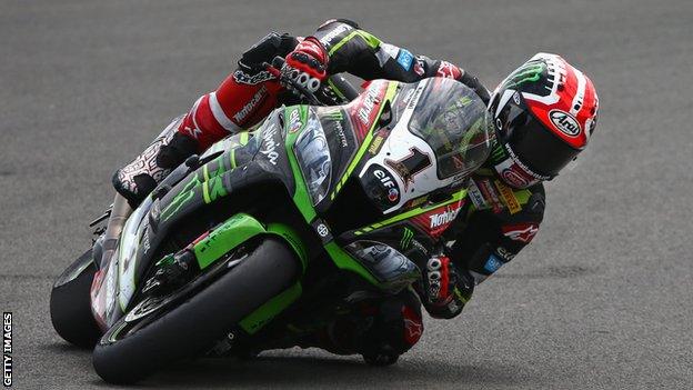 Jonathan Rea now leads the championship by 104 points