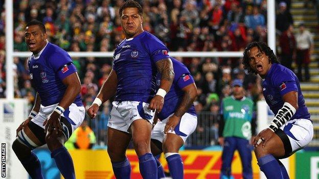 Captain Mahonri Schwalger leads the Samoan Siva Tau