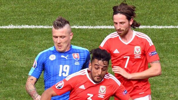 Neil Taylor has close support from Joe Allen against Slovakia at Euro 2016