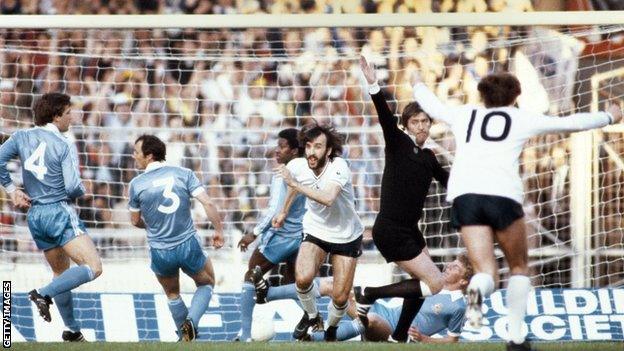 Manchester City v Spurs 1981 FA Cup final replay