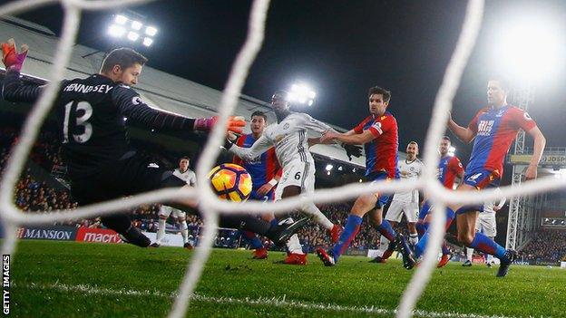 Paul Pogba puts Manchester United ahead against Crystal Palace