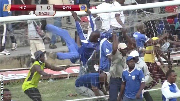 Dynamos fans vandalise a goal