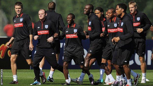 Wayne Rooney, Ashley Cole, Carlton Cole and Michael Dawson