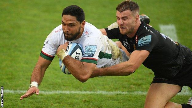 Curtis Rona scores for London Irish