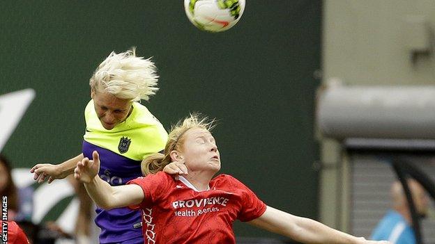 Jess Fishlock in action for Seattle Reign