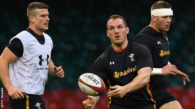 Neil Jenkins in training with Wales