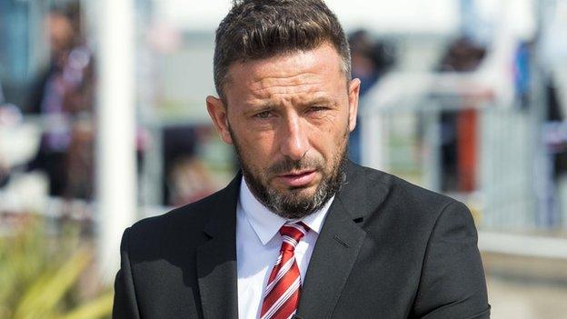 Derek McInnes at Aberdeen Airport