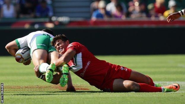 Api Pewhairangi scored Ireland's opening try