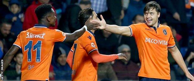 Istanbul Basaksehir celebrate