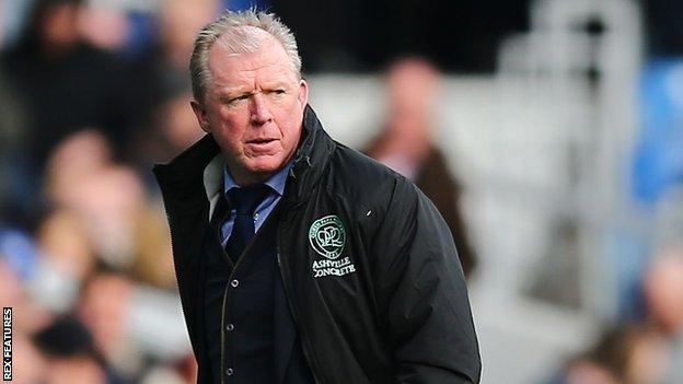 Steve McClaren on the sidelines at QPR