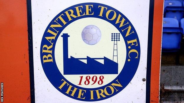 Braintree Town emblem