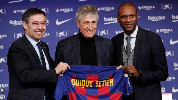 Quique Setien with president Josep Maria Bartomeu and sports director Eric Abidal