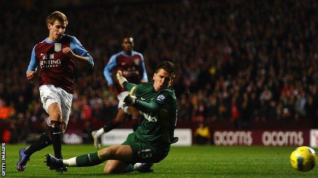 Marc Albrighton with Ashley Young