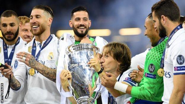 Real Madrid celebrate 2016 Champions League win