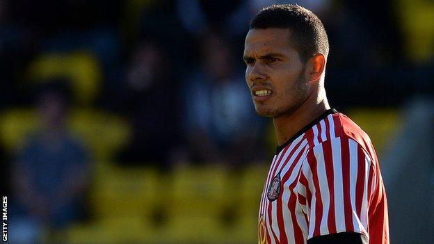 Jack Rodwell playing for Sunderland