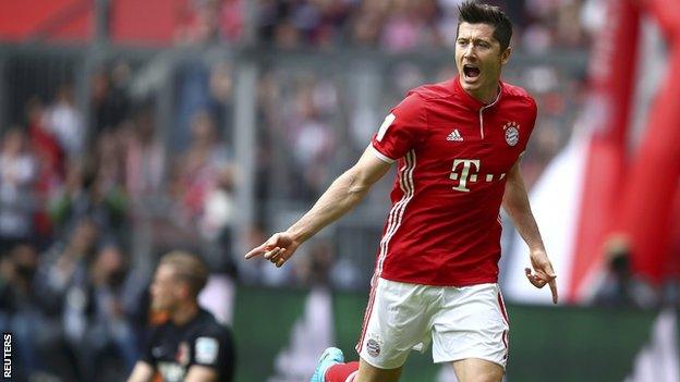 Robert Lewandowski has scored his 22nd Bundesliga goal of the season