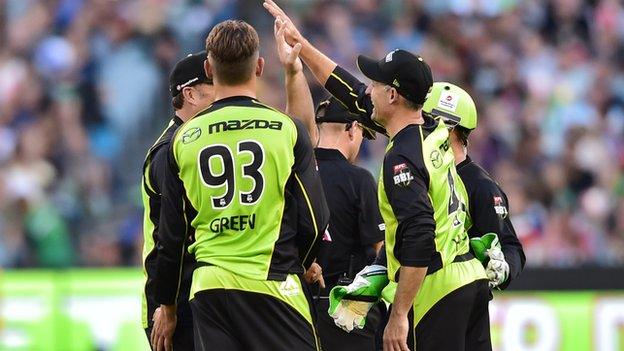 Sydney Thunder celebrate a wicket