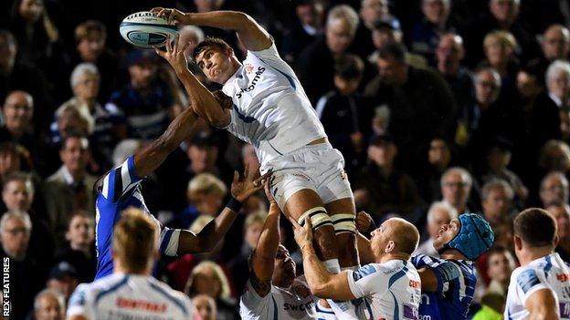 Sam Skinner catches a lineout