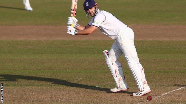 Warwickshire batsman Sam Hain