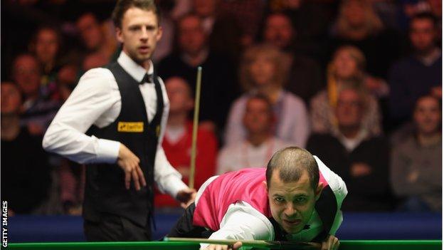 Judd Trump and Barry Hawkins