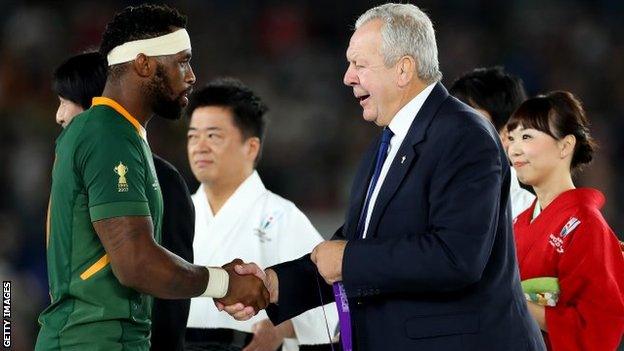 Siya Kolisi and Bill Beaumont