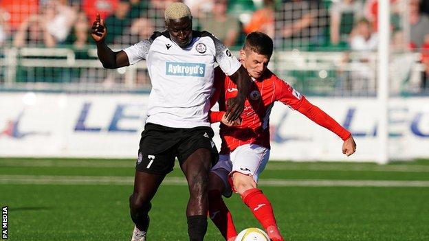 Lassana Mendes had given hosts Bala Town an early lead