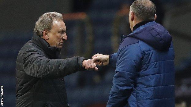 Neil Warnock (left) and Tony Mowbray fist-bump at the end of the game