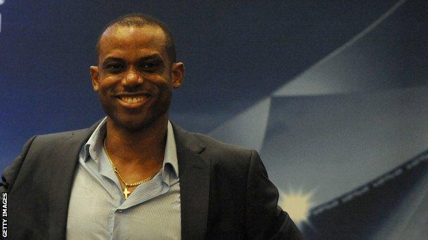 Sunday Oliseh