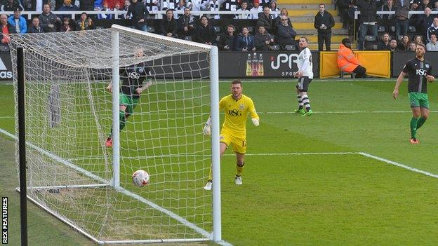 Ross McCormack goal