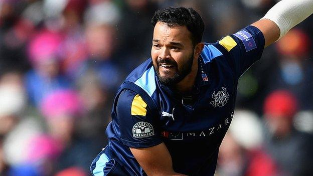 Azeem Rafiq bowls for Yorkshire in 2016