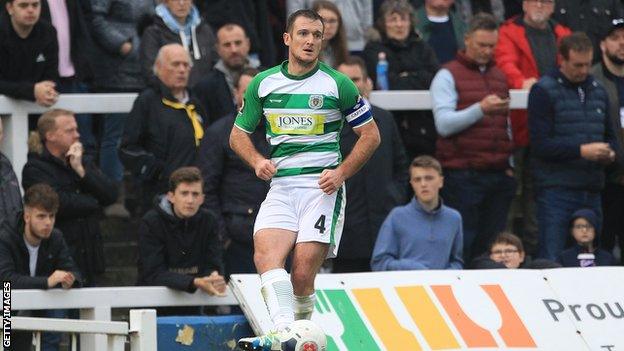 Lee Collins playing for Yeovil Town