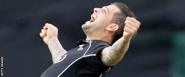 Jade Dernbach's best one-day bowling figures were his 6-35 in last year's final against Gloucestershire