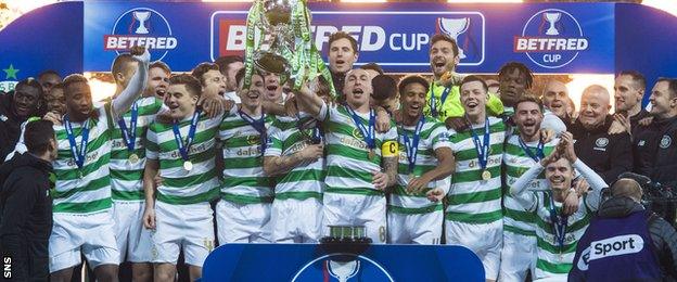 Celtic lift the 2017-18 Scottish League Cup