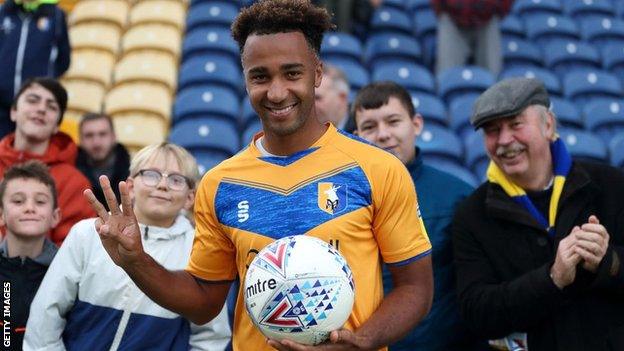 Mansfield's Nicky Maynard