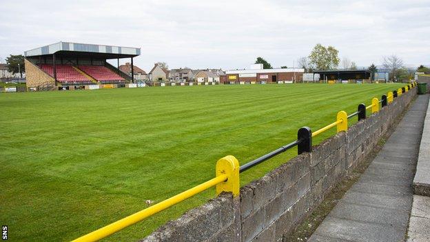 Auchinleck Talbot welcome Hamilton to Beechwood Park next month