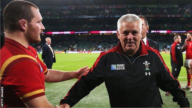 Warren Gatland shakes hands with hooker Ken Owens after Wales' 28-25 win over England