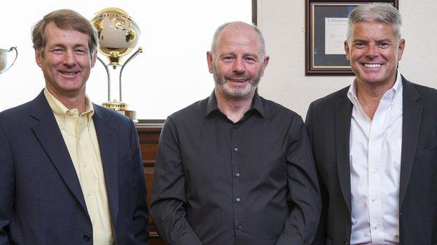 Tom Crotty, with Aberdeen chairman Stewart Milne and fellow director Dave Cormack