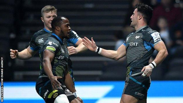 Wing Lesley Klim and scrum-half Shaun Venter claimed tries to salvage some Ospreys pride